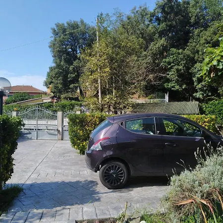 La Casa Nel *